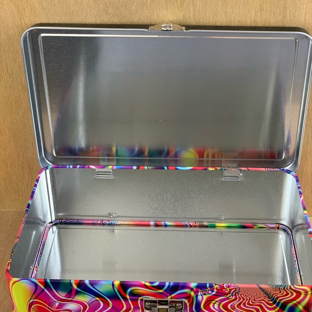 Tin box with closure - Picture 3 of 5